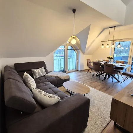 Apartment 21133 *